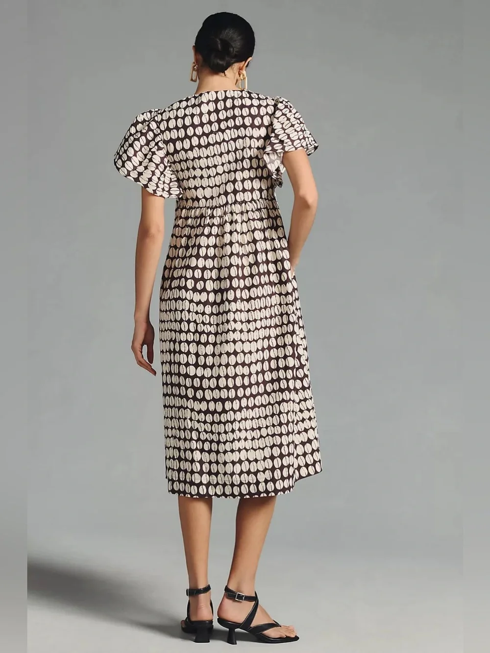 Anthropologie Maeve Printed Flutter-Sleeve Cotton Babydoll Midi Dress in Cocoa - Picture 2 of 11